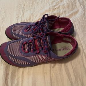 Merrell Barefoot shoes size nine (9). They are purple.